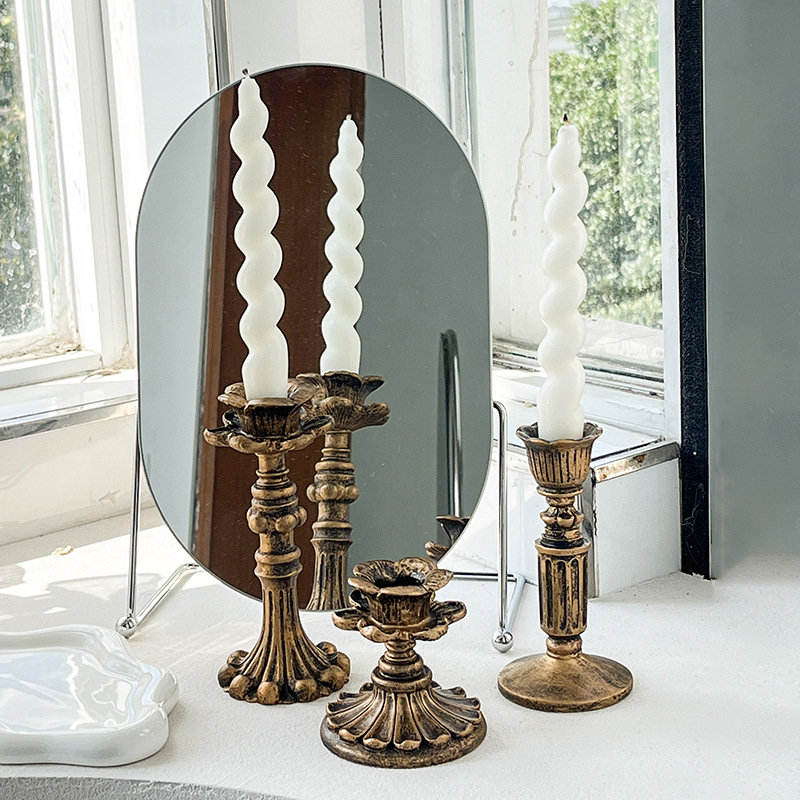 Vintage-Bronze-Kerzenständer-F – Tables Bewertung und Preis