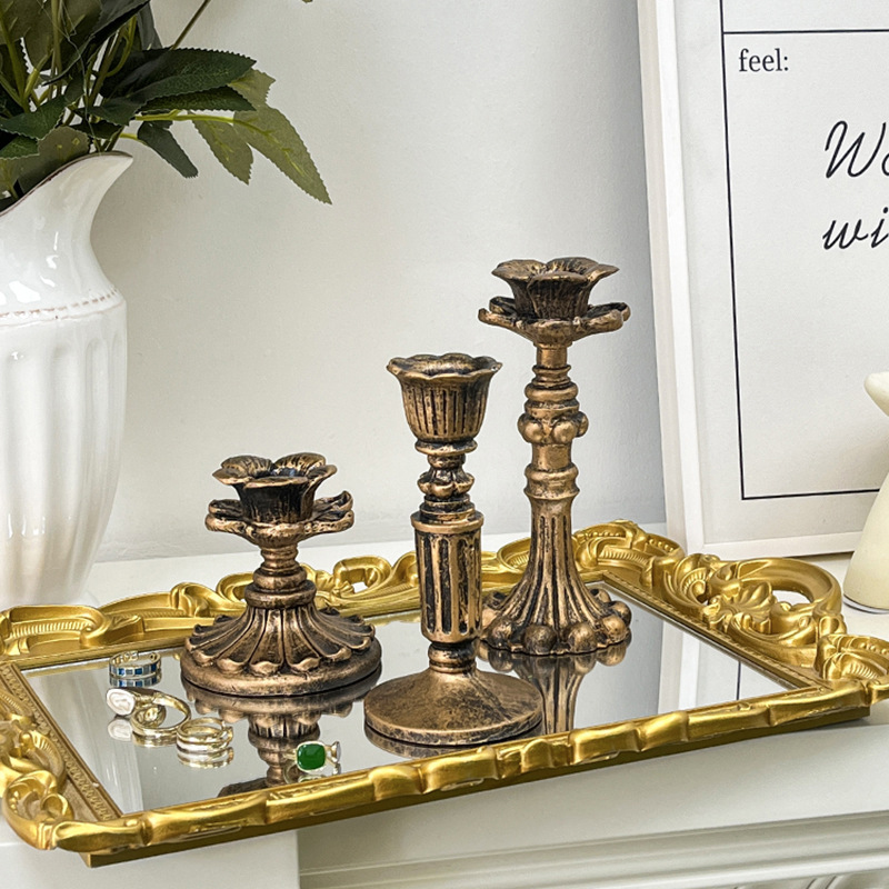 Vintage-Bronze-Kerzenständer-F – Tables Bewertung und Preis